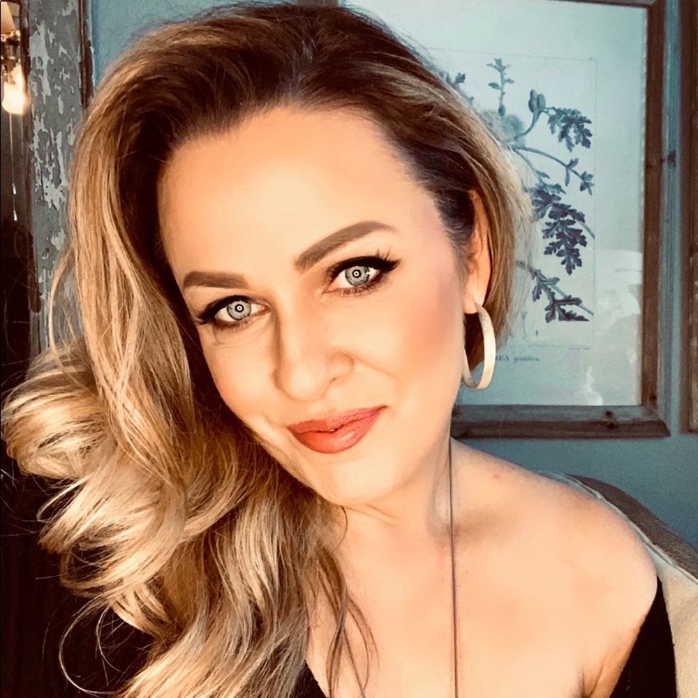 Meet your Posher, Brenda